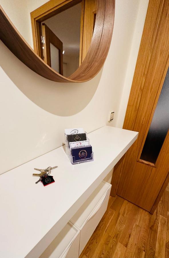 Apartamento Lozano Parzan ภายนอก รูปภาพ